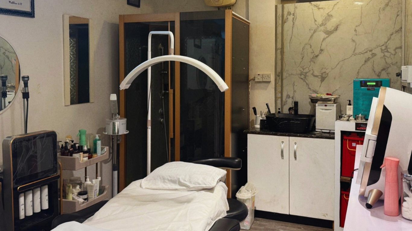 The Zizi Aesthetics treatment room in Ogudu, Lagos